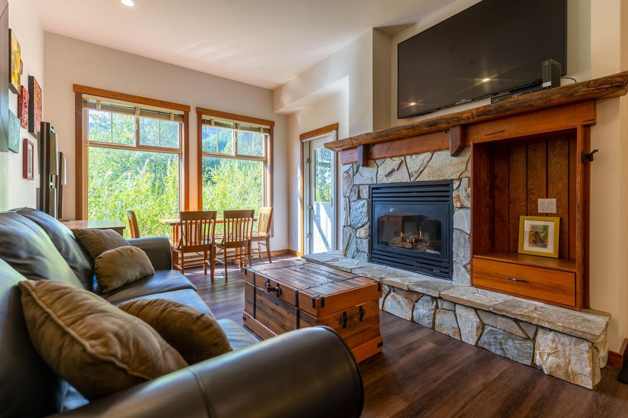 Snow Creek Lodge By Fernie Central Reservations Kültér fotó
