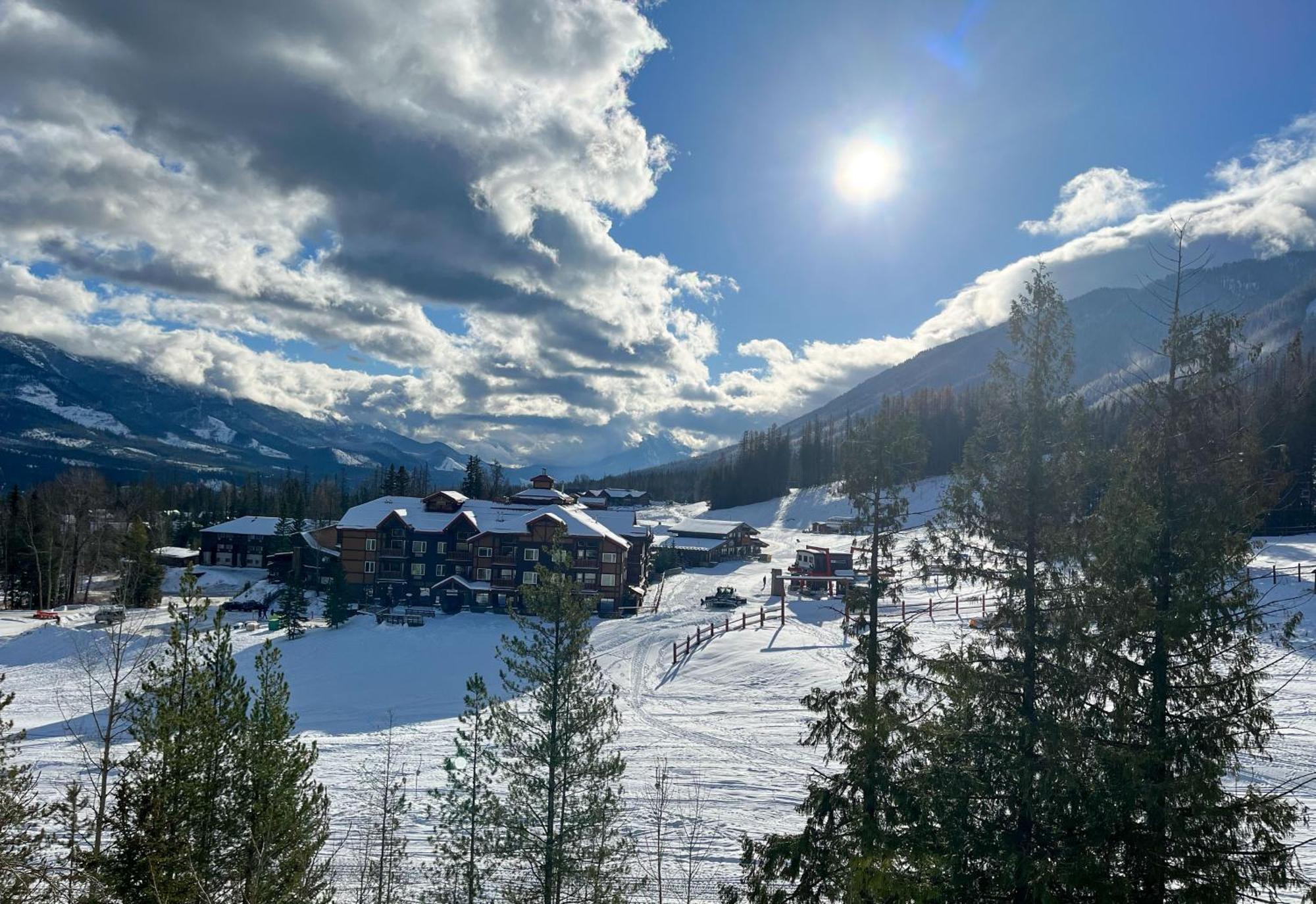 Snow Creek Lodge By Fernie Central Reservations Kültér fotó