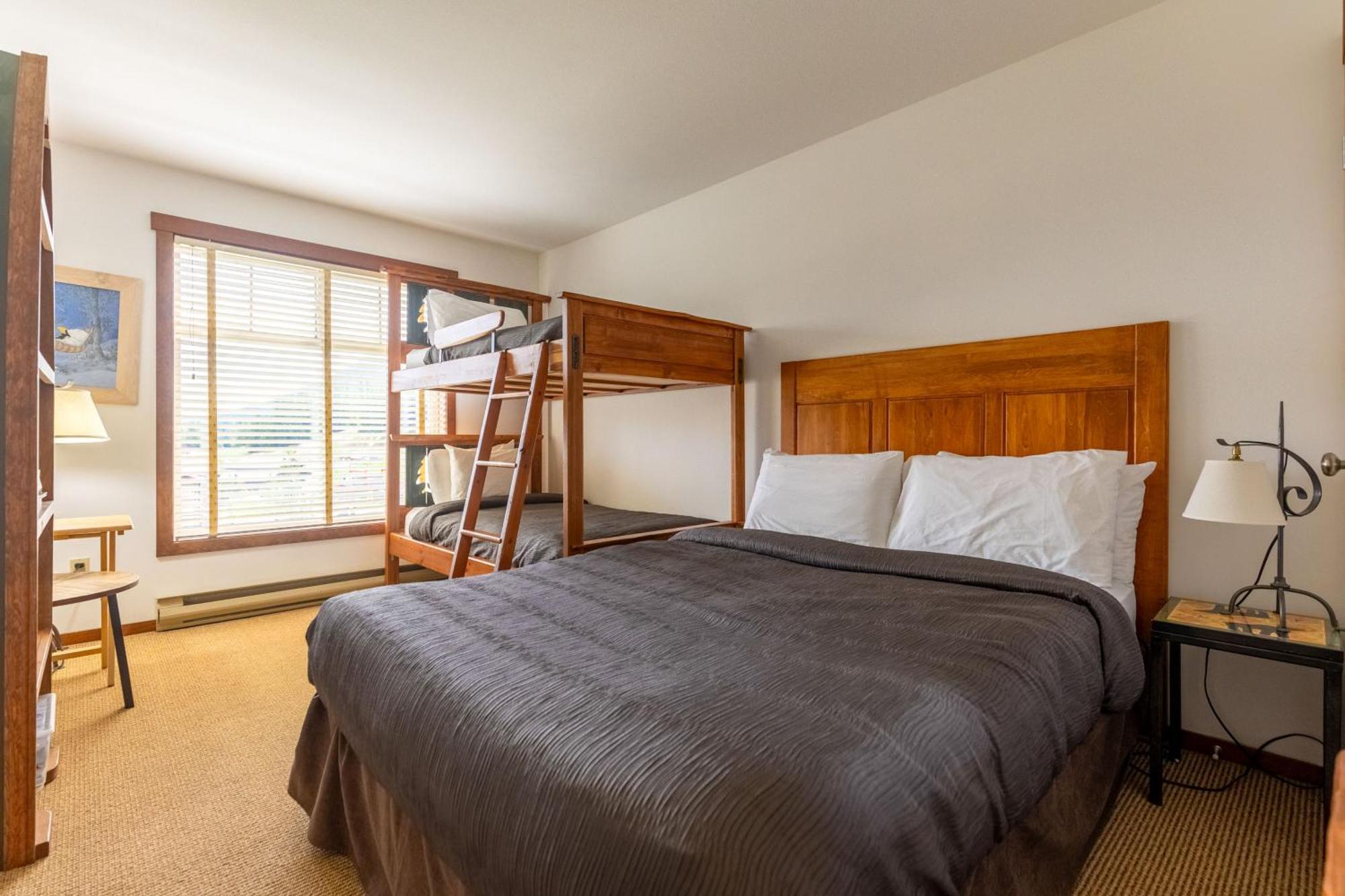 Snow Creek Lodge By Fernie Central Reservations Kültér fotó
